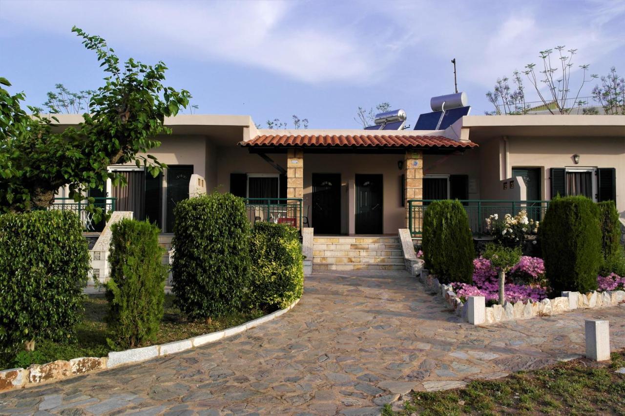 Voulas Apartments Stoúpa Esterno foto