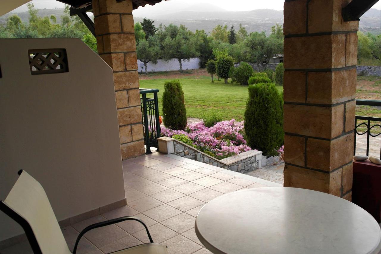 Voulas Apartments Stoúpa Esterno foto
